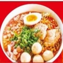 ก๋วยเตี๋ยวต้มยำไข่ สาขาพาซิโอ้ลาดกะบัง