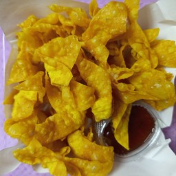 เกี๊ยวกรอบหมูเด้ง