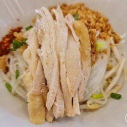 เส้นเล็กแห้งไก่