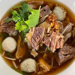 ก๋วยเตี๋ยวแห้งเนื้อเปื่อย พิเศษ