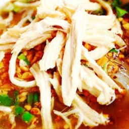 บะหมี่ไก่ต้มยำ