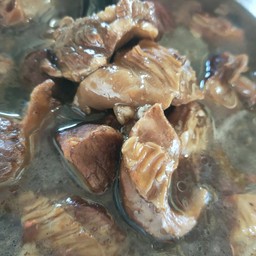 เล็กหมูตุ๋น