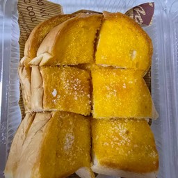 ขนมปังชุ่มเนย&เบเกอรี่โฮม