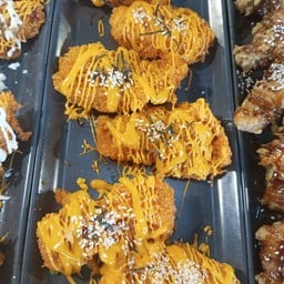 ไก่ทอดซอสเกาหลี ตลาดโค้กสูง