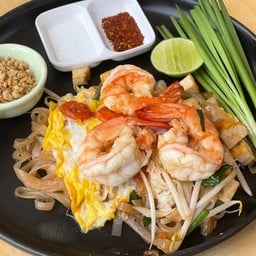 ผัดไทยกุ้งสด