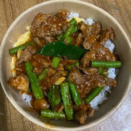 ผัดพริกแกงเนื้อ(ไม่มีไข่)