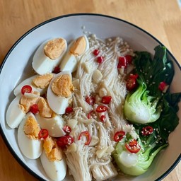 เฮลตี้เห็ดเข็มทองผักไข่ต้ม