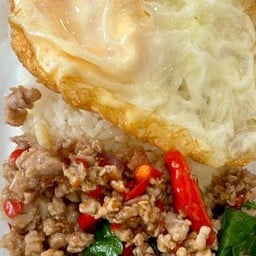ข้าวกระเพราไก่