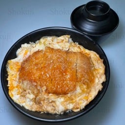 ข้าวหน้าแซลมอน (คัตสึด้ง)