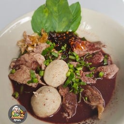 [อร่อยซ่ากับโค้ก] ก๋วยเตี๋ยวเรือ-พิเศษ +  โค้ก ออริจินัล (กระป๋อง) 