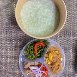 ข้่าวต้มกุ้ย+ผัดผักบุ้ง+ไชโป้วผัดไข่+ยำไชโป้ว