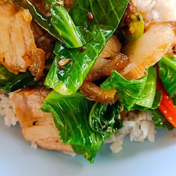 คน้าหมูกรอบ