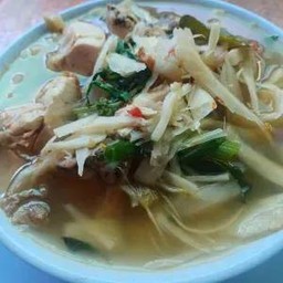 แกงไก่ใส่หน่อไม้ดอง