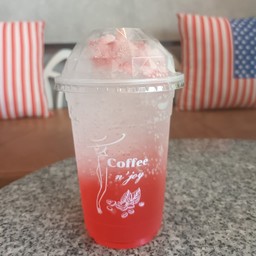 สตออร์เบอร์รี่โซดา