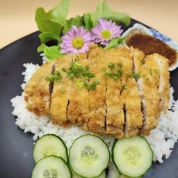 ผัดไทยพุงแตกสาขา8