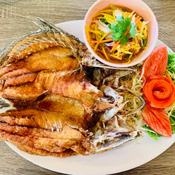 ปลากระพงทอดน้ำปลา