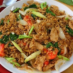 ข้าวผัดโบราณหมู