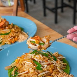 ผัดไทยปลาหมึก