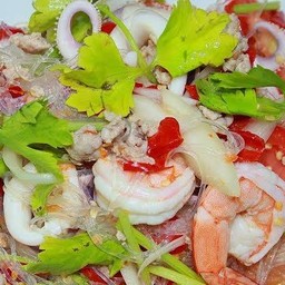 ยำวุ้นเส้นหมูสับ+ปลาหมึก+กุ้ง