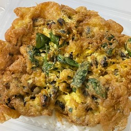 ข้าวไข่เจียว หอยกระพง