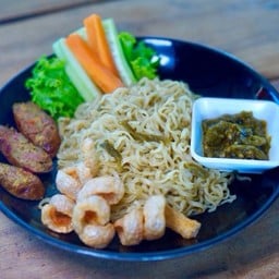 มาม่าผัดน้ำพริกหนุ่ม