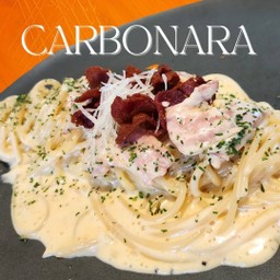 สปาเก็ตตี้ผัดครีมซอสคาโบนาร่า