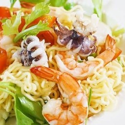 ยำมาม่าทะเล