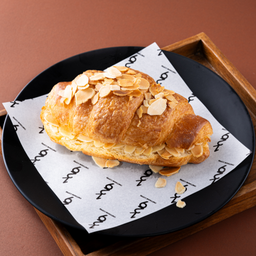 Croissant Almond