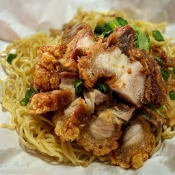 ร้านชายสี่บะหมี่เกี๊ยว ปากทางชัยพรวิถี