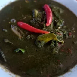 แกงไข่ผำ