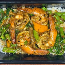 ข้าวกุ้งผัดพริกแกง