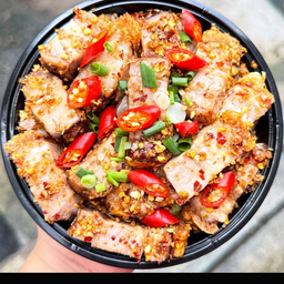 หมูกรอบคั่วพริกเกลือ