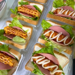 กรีกโยเกิร์ต แซนด์วิช by pink food