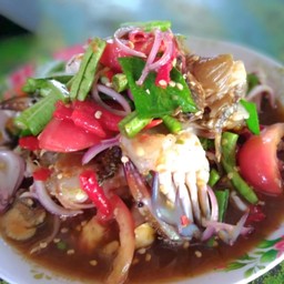 ตำเหลาทะเลกุ้งหมึกปู