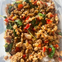 ข้าวราดกะเพราหมูสับ