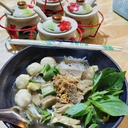 ก๋วยเตี๋ยว