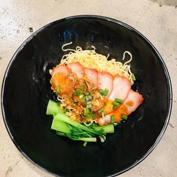 บะหมี่หมูกรอบ+หมูแดง