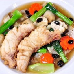 ราดหน้าปลาเต้าซี่