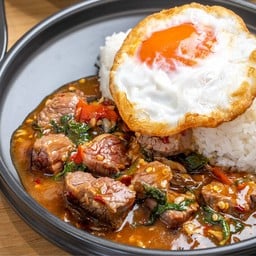 กลิ่นเชียงใหม่ไทยคูซีน ศรีภูมิ