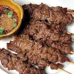 เนื้อย่าง ราด น้ำจิ้มแจ่ว 1 ชุด 3 ไม้