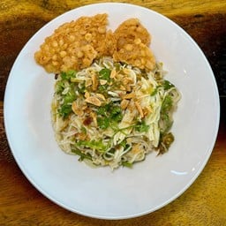 สลัดหมั่นถึ่แบบยะไข่