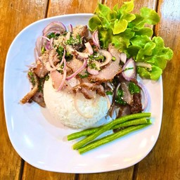 ข้าวลาบคอหมูทอด