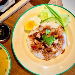ข้าวหมูกรอบ