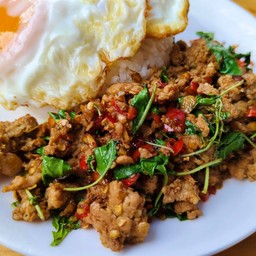 ข้าว+กะเพราคั่วแห้ง