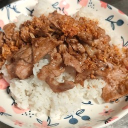 หมูทอดกระเทียม
