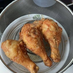 น่องไก่ทอด