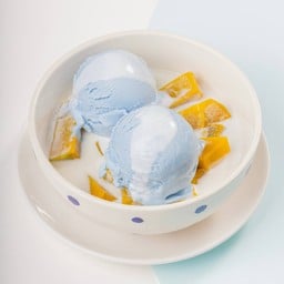 ขนมไทย+ไอศกรีมกะทิสดอัญชัน