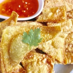 เกี้ยวหมูสับทอดหน้าโรงเรียน