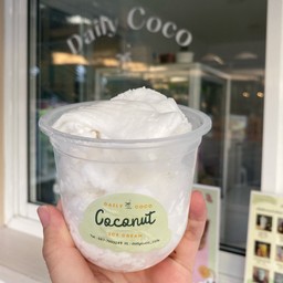 ไอศครีมมะพร้าวอ่อน Young Coconut Ice Cream