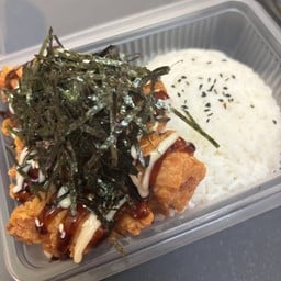 ข้าวไก่กรอบเทอริยากิสไตล์ญี่ปุ่น